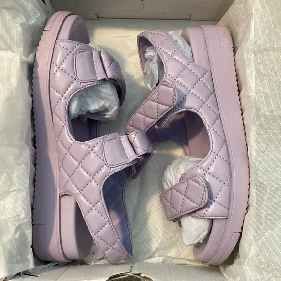 Call it spring sandals - Picture 6 of 10